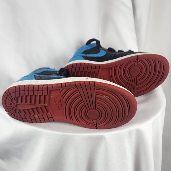 Air Jordan 1 Retro High OG "UNC To Chicago" (Preschool) - Picture 6 of 7